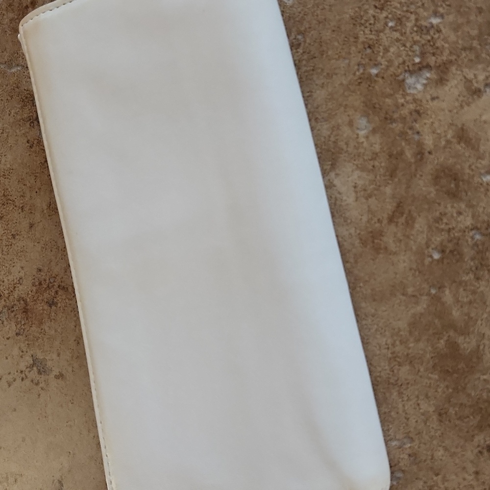 LONGCHAMP White Leather Wallet with Embossed Logo - Picture 4 of 16